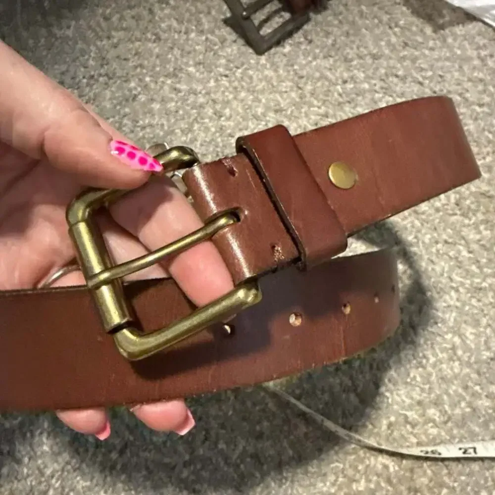 Banana Republic Brown Genuine Leather Belt with Brass Buckle 38”